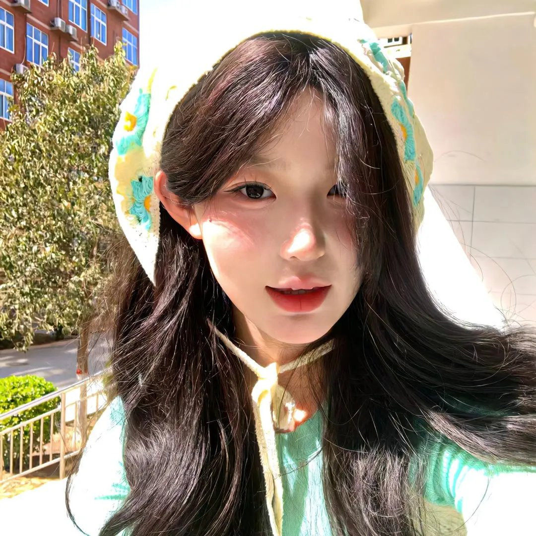 俏如彩蝶飞飞飞